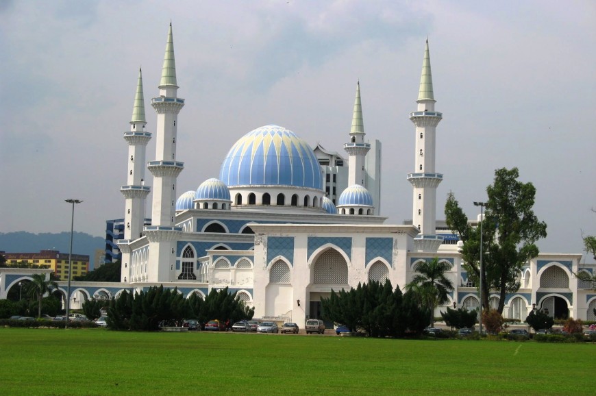 مسجد السلطان صلاح الدين شاه علم سيلانجور بماليزيا