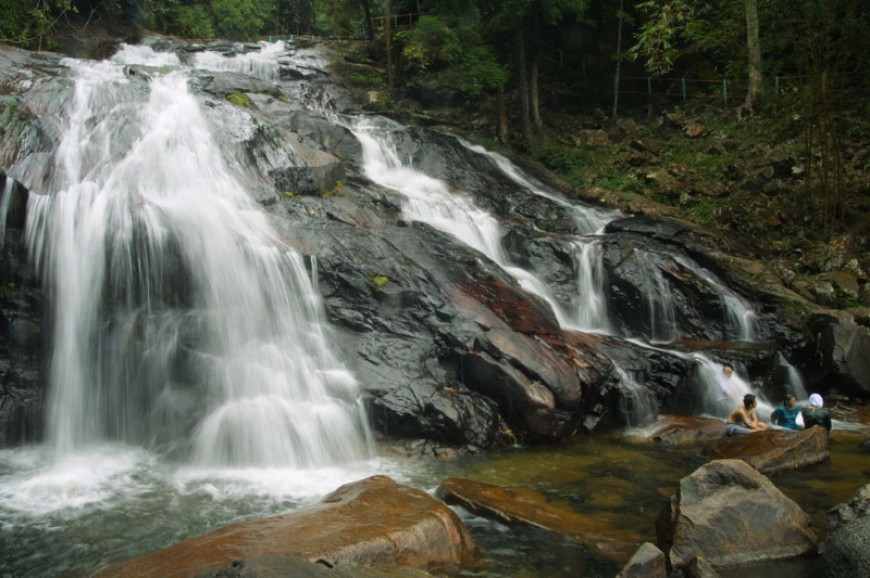 شلالات كوتا تينجي في ولاية جوهور بماليزيا شلالات كوتا تينجي في ولاية جوهور بماليزيا