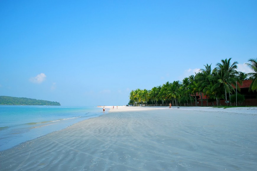 شاطئ سينانغ في لنكاوي بماليزيا