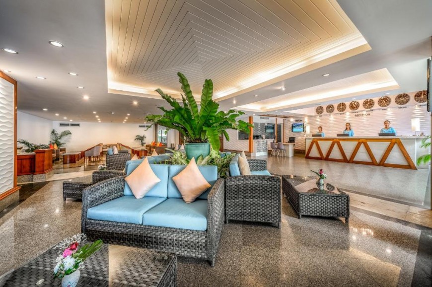 فندق اندمان بيتش سويتس بوكيت Andaman Beach Suites Hotel