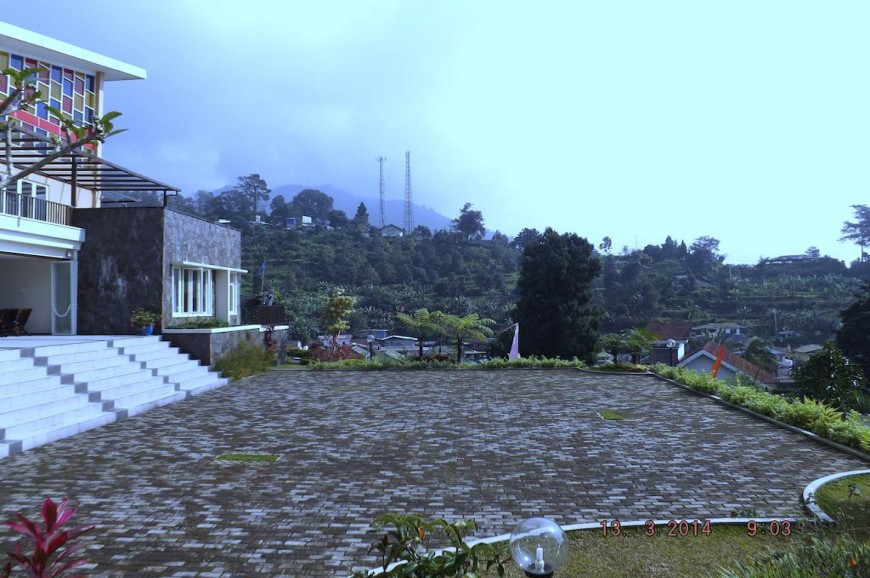 Casa Monte Rosa Hotel Puncak Indonesia