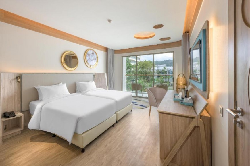 منتجع أندامان إمبريس باتونغ بوكيت   Andaman Embrace Patong Phuket