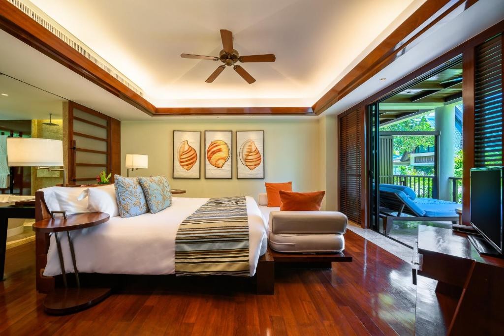 منتجع وفيلات سنتارا غراند بيتش كرابي  Centara Grand Beach Resort & Villas Krabi