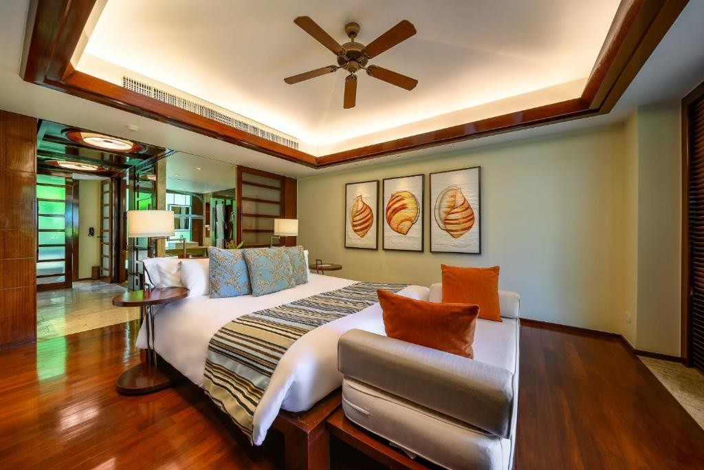 منتجع وفيلات سنتارا غراند بيتش كرابي  Centara Grand Beach Resort & Villas Krabi