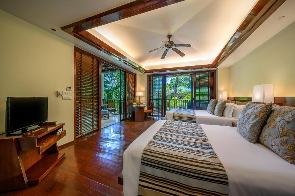 منتجع وفيلات سنتارا غراند بيتش كرابي  Centara Grand Beach Resort & Villas Krabi