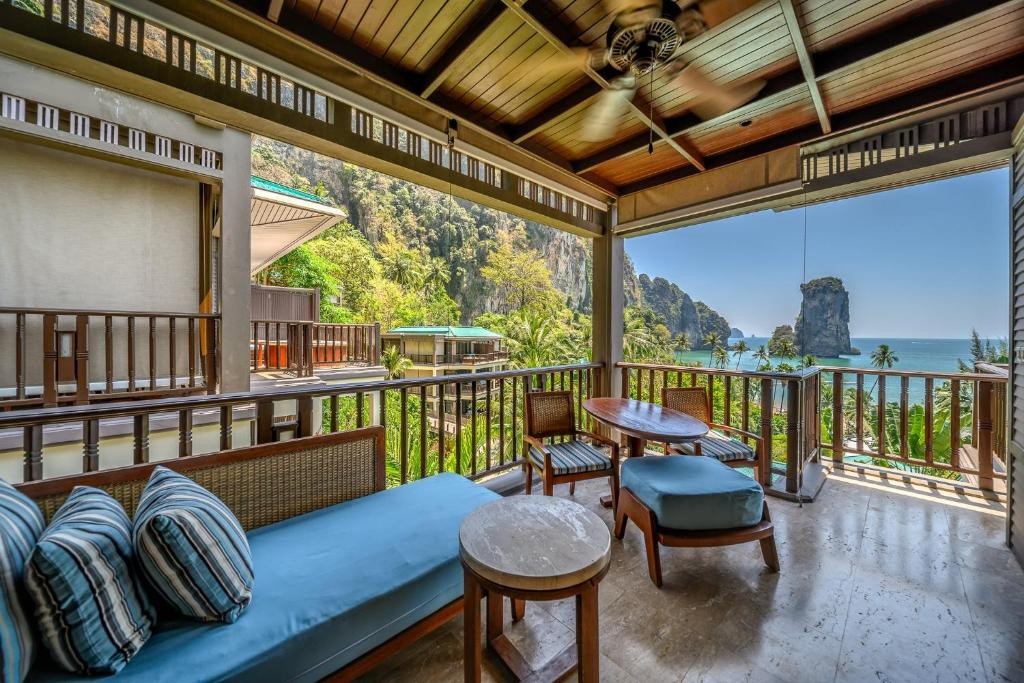 منتجع وفيلات سنتارا غراند بيتش كرابي  Centara Grand Beach Resort & Villas Krabi