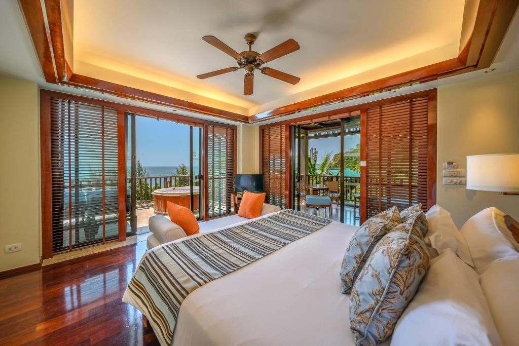 منتجع وفيلات سنتارا غراند بيتش كرابي  Centara Grand Beach Resort & Villas Krabi