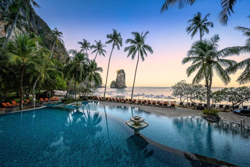 منتجع وفيلات سنتارا غراند بيتش كرابي  Centara Grand Beach Resort & Villas Krabi