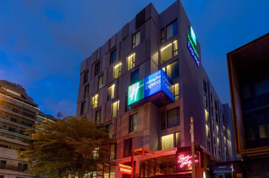 فندق هوليدي ان اكسبرس سوخومفيت بانكوك تايلاند  Holiday Inn Express Bangkok Sukhumvit 11