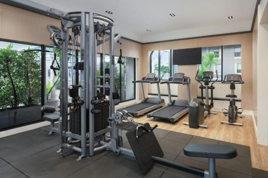 parkroyal suites Bangkok