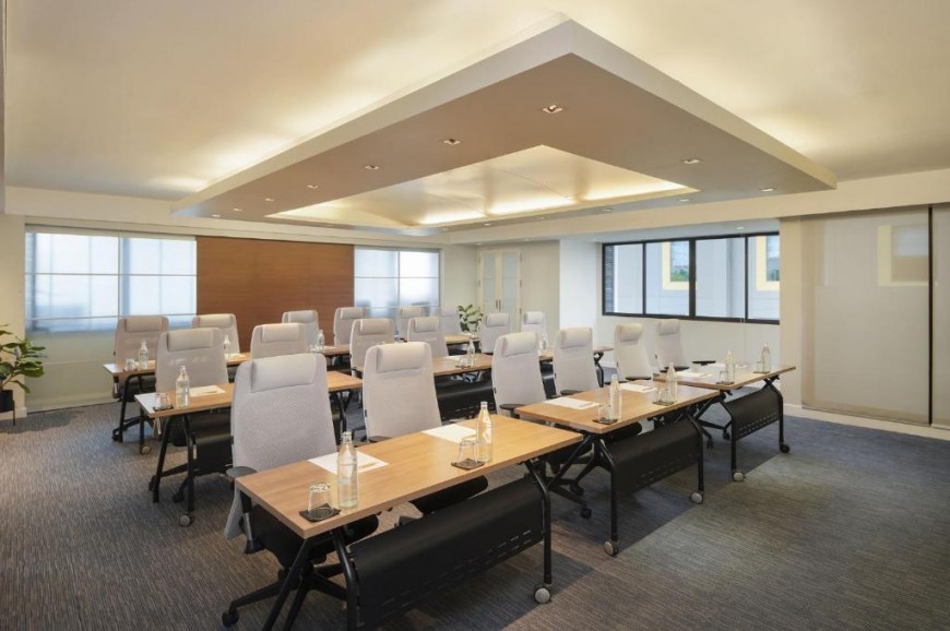 parkroyal suites Bangkok