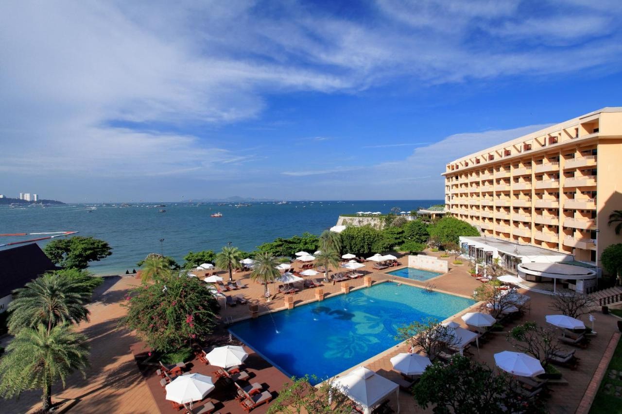 Dusit Thani Pattaya hotel Thailand