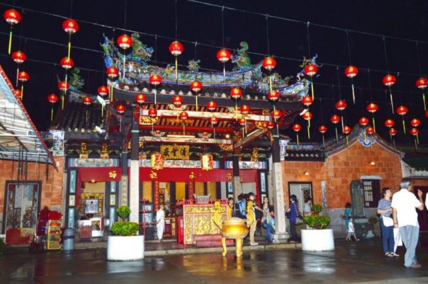 معبد الأفاعي بينانج ماليزيا