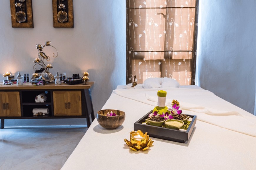 منتجع كريست ريزورت آند بول فيلاز بوكيت  Crest Resort & Pool Villas phuket