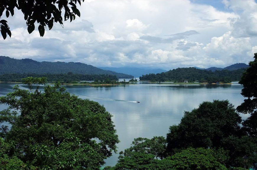 بحيرة كينير ولاية ترينجانو ماليزيا