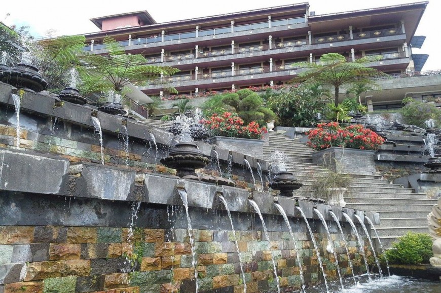 فندق سيروني 3 بونشاك إندونيسيا