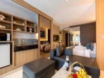 Luxury Beach Suite