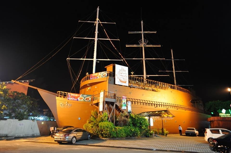مطعم السفينة بينانج ماليزيا
