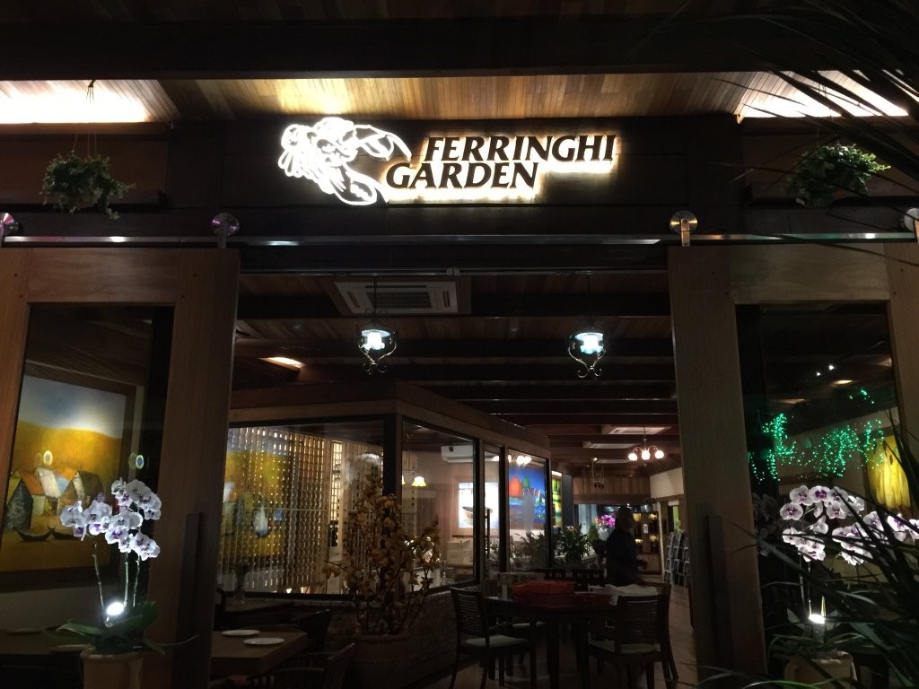 مطعم فرنغي قاردن بينانج ماليزيا